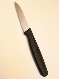 Ніж Victorinox SwissClassic Paring серрейтор 80 мм, чорний, модель Vx67633