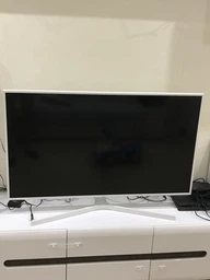 Телевизор Samsung UE50RU7410UXUA фото от покупателей 3