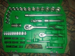Набір інструментів 72од., 1/2" та 1/4" INTERTOOL ET-6072SP фото від покупців 7