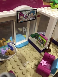Конструктор LEGO Friends Перукарня в Хартлейк-Сіті 235 деталей (41391) фото від покупців 10