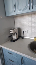 Кавоварка еспресо Delonghi EC 685.BK