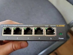 Коммутатор TP-LINK TL-SG105E 5*1Гбит/с фото от покупателей 1