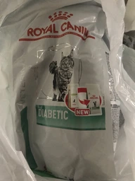 Сухий корм для кішок Royal Canin DIABETIC при захворюванні діабетом 400г фото від покупців 3