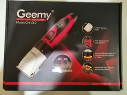 Машинка для стрижки волос Gemei GM 550 с двумя аккумуляторами Черно-красная фото от покупателей 16