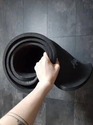 Коврик для фитнеса YogaLife NBR (Extra Soft) 10 мм серый (однослойный спортивный каремат, мат для йоги, пилатеса) фото от покупателей 8