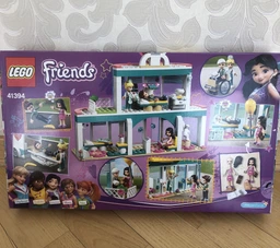 Конструктор LEGO Friends Лікарня в Хартлейк-Сіті 379 деталей (41394) фото від покупців 1