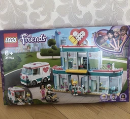 Конструктор LEGO Friends Лікарня в Хартлейк-Сіті 379 деталей (41394) фото від покупців 2