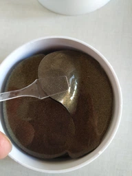 Гідрогелеві патчі для очей Petitfee Black Pearl&Gold Hydrogel Eye Patch Перли-Золото 60 шт (8809239801820) фото від покупців 6