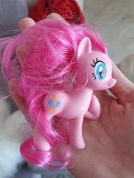 Игрушка фигурки Пони-подружки Hasbro My Little Pony Пинки Пай 8.5 см (E4966_E5005)