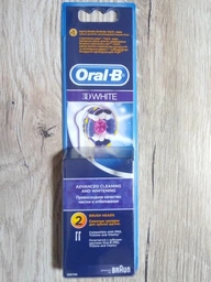 Насадка к электрической зубной щетке Oral-B 3D WHITE (4210201757757) фото от покупателей 2
