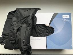 Перчатки нитриловые Medicom нестерильные без пудры SafeTouch Black (размер M) 50 пар фото от покупателей 1
