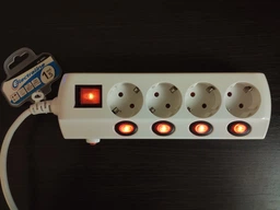 Сетевой фильтр удлинитель электрический бытовой Electraline универсальный с заземлением на 4 розетки переноска 3х1мм 1,5м 16А белый (62501) фото от покупателей 18