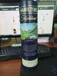 Віскі Hamiltons Highland Single Malt в тубусі 40% 0.7 л (5021349701620) фото від покупців 1