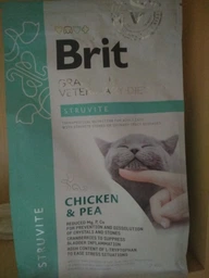 Корм сухой Brit Grain Free VetDiet Cat Struvite для котов с мочекамяной болезнью с курицей и горохом 400 г фото от покупателей 3