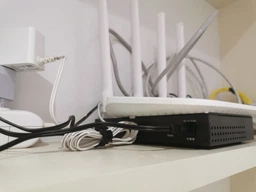 Коммутатор TP-LINK TL-SG108E 8*1Гбит/с / до 32 VLAN одновременно фото от покупателей 5