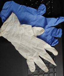 Одноразовые перчатки MedTouch латексные без пудры Размер M 100 шт Бежевые (4820226660125/Н325896) фото от покупателей 4