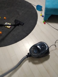 Пылесос без мешка SAMSUNG VC18M31C0HG/UK фото от покупателей 3