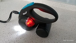 Фонарик на рулетку-поводок Flexi LED USB Ø=7 см Черный (44216) фото от покупателей 8