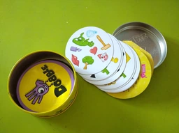 Настольная игра Доббл (Dobble)