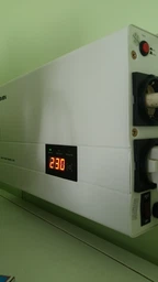Стабилизатор напряжения Sven AVR Slim-2000 LCD фото от покупателей 3
