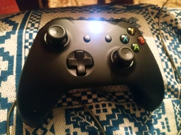 Беспроводной геймпад&nbsp;Microsoft Xbox One Black + USB кабель для Windows (4N6-00002) фото от покупателей 8