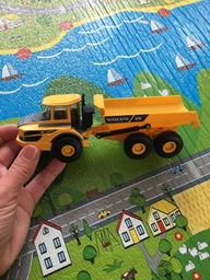Самоскид Bburago Volvo A25G (1:50)