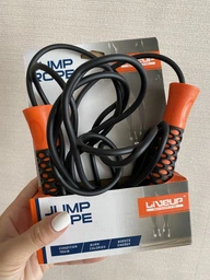 Скакалка LiveUp PVC Jump Rope 2.75 м (LS3143) Black/Orange фото від покупців 5