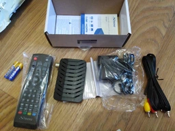 Цифровой эфирный приемник DVB-T2 Strong SRT 8203 с просмотром YouTube фото от покупателей 18