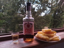 Ликер Jim Beam Red Stag 4 года выдержки 0.7 л 32.5% (5060045590275_5010278100710) фото от покупателей 14