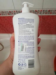 Захисний гель для купання Chicco Baby Moments Без сліз з екстрактом календули 750 мл (10581.00)