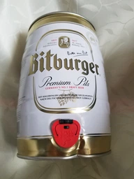 Пиво Bitburger Premium Pils светлое фильтрованное 4.8% 5 л (4102430000806) фото от покупателей 3