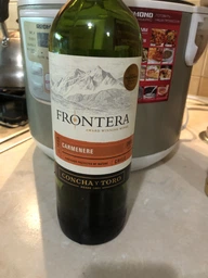 Вино Frontera Carmenere червоне напівсухе 0.75 л (7804320135854)