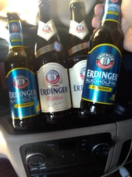 Упаковка пива Erdinger Weissbier світле фільтроване 5.3% 0.5 л х 12 шт (4002103248248_4002103200147)