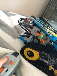 Конструктор LEGO Technic Каскадерський гоночний автомобіль на радіоуправлінні 324 деталі (42095) фото від покупців 6