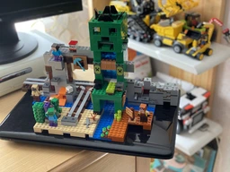 Lego Minecraft Шахта крипера 21155 фото от покупателей 5