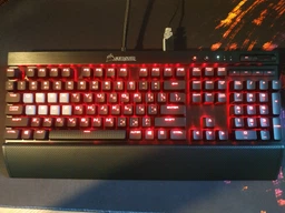 Клавиатура проводная Corsair K70 Lux Cherry MX Red USB (CH-9101020-RU) фото от покупателей 1