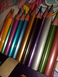 Кольорові олівці Cool for school Metallic тригранні 12 кольорів (CF15168) фото від покупців 6