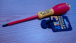 Отвертка Stanley FatMax VDE 1000V под шлиц Pozidriv PZ1 х 100 мм (0-65-418)