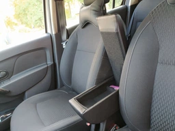 Підлокітник Armrest на Dacia Logan чорний фото від покупців 2