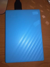 Зовнішній жорсткий диск 2.5" 4TB My Passport Portable WD (WDBPKJ0040BBL-WESN) WD WDBPKJ0040BBL-WESN 926251 фото від покупців 1