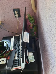 Монитор 21.5" AOC 22V2Q - ультратонкий