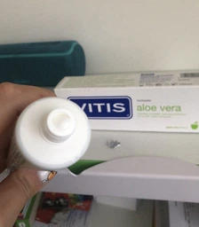 Зубна паста VITIS Aloe Vera Яблуко з фтором 100 мл – комплексний догляд за зубами та яснами фото від покупців 1