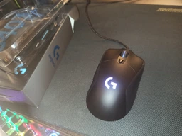 Миша Logitech G403 Hero Gaming Mouse USB Black (910-005632) фото від покупців 12