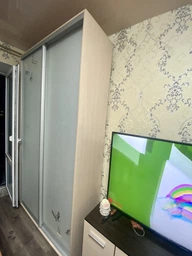Шкаф купе Luxe Studio Классик-1 Зеркало с Пескоструем-4 1300x2400x450 двухдверный (72853) фото от покупателей 2