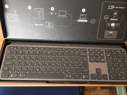 Бездротова клавіатура Logitech MX Keys Advanced Wireless Illuminated Graphite (920-009417) фото від покупців 1