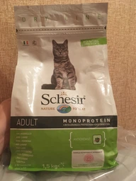 Сухий монопротеіновий корм для дорослих котів Schesir Cat Adult Lamb з ягням 1.5 кг фото від покупців 2