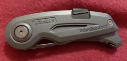 Нож монтажный Stanley QUICKSLIDE SPORT UTILITY KNIFE складной с двумя лезвиями (0-10-813) фото от покупателей 1