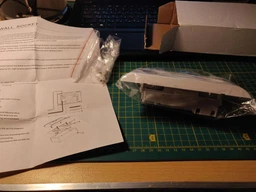 Розетка двойная GNIZDO с 2мя USB портами для зарядки, с заземлением и защитными шторками Белая (G002) (8078)