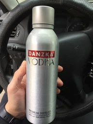 Водка Danzka 0.7 л 40% (5788686123545)