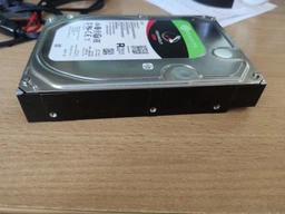Жесткий диск 3.5" Seagate IronWolf Pro 18TB SATA 256MB (ST18000NE000) [105236]
